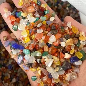 Sỏi nhiều màu trang trí bể cá